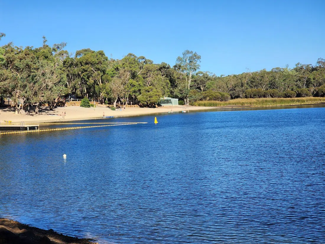 Lake Leschenaultia, Perth
