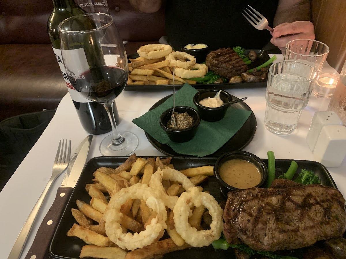 Fibber McGee's, Perth